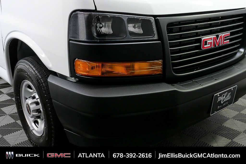 New 2025 GMC Savana 2500 w/ Driver Convenience Package RWD image 30