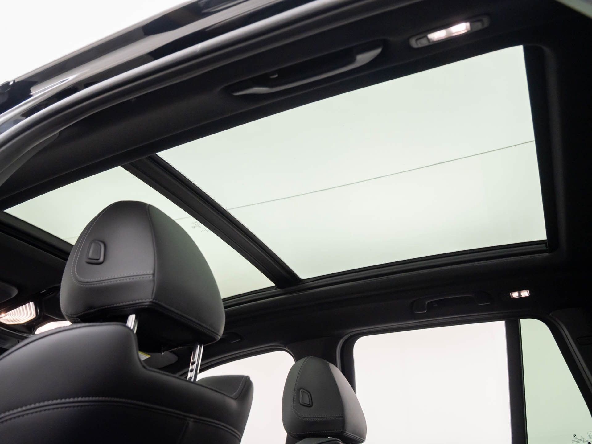 Used 2023 BMW X3 M40i w/ Premium Package image 19