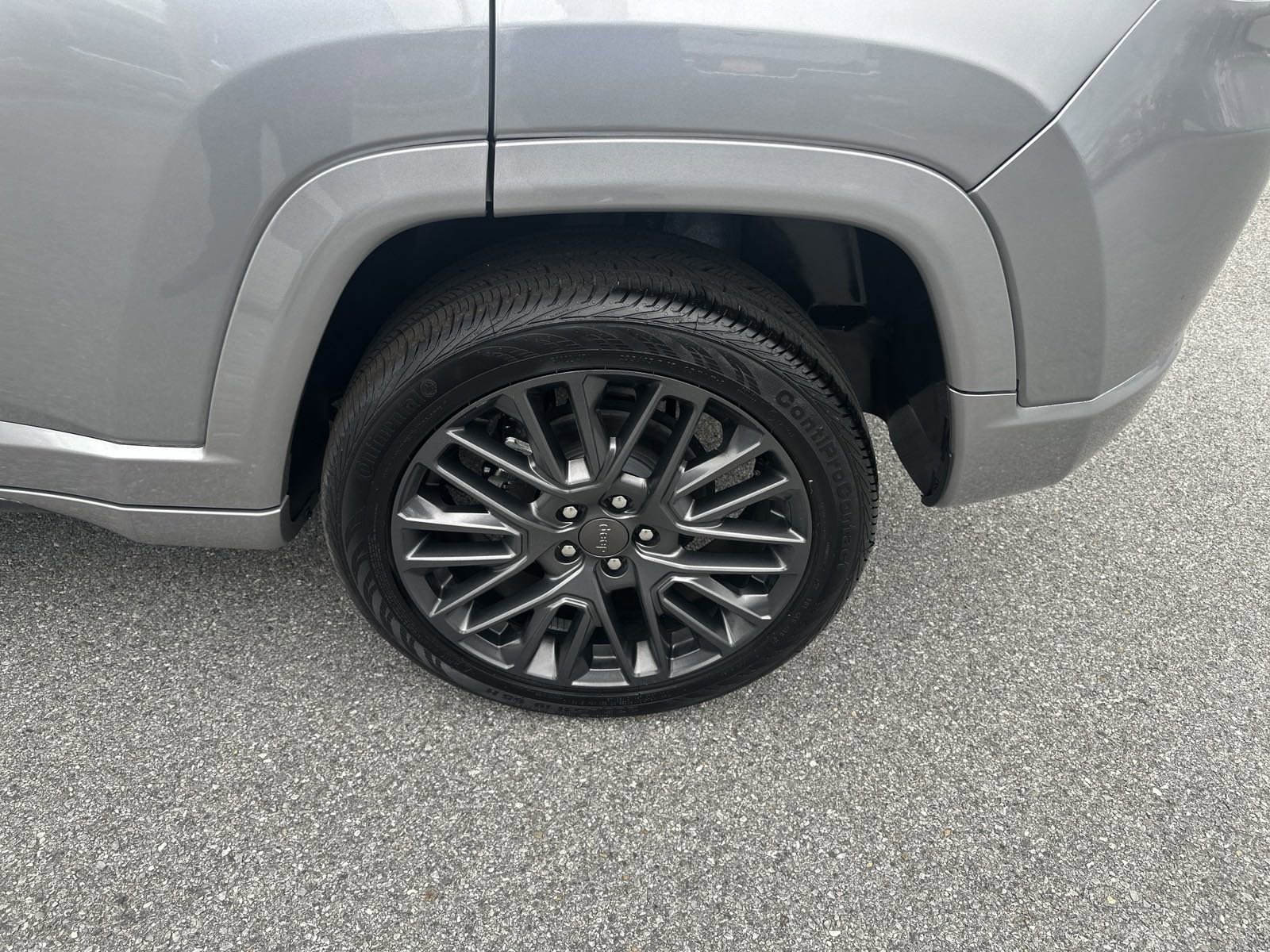 Used 2023 Jeep Compass Limited image 19