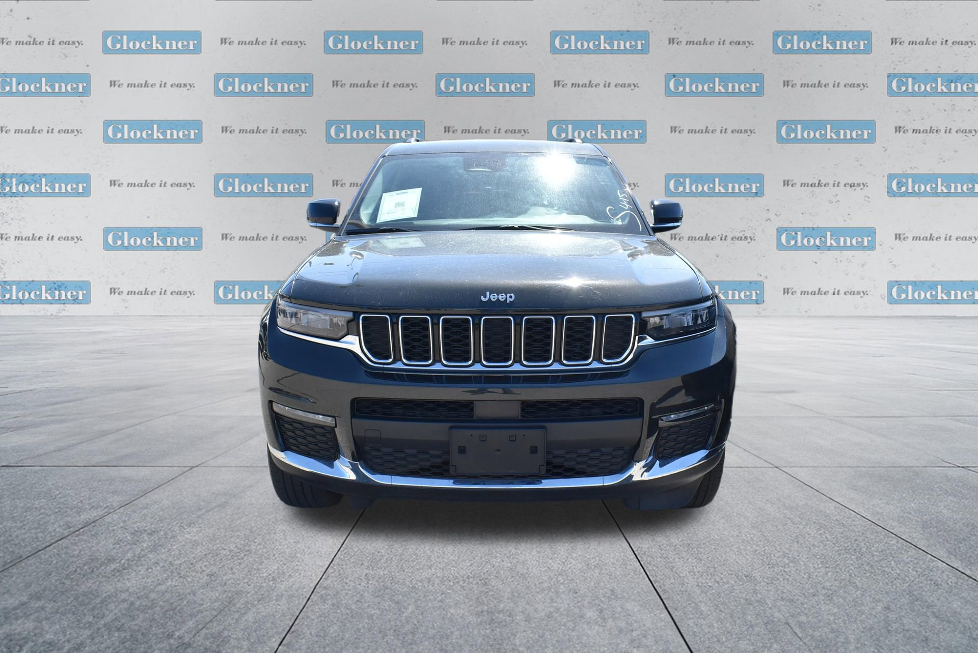 Used 2023 Jeep Grand Cherokee L Limited AWD/4WD image 2