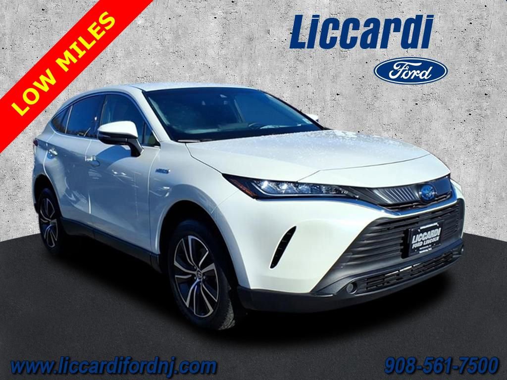 Used 2021 Toyota Venza LE w/ Carpet Mat Package (TMS)