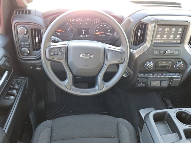 Used 2025 Chevrolet Silverado 2500 Custom w/ Custom Value Package image 12