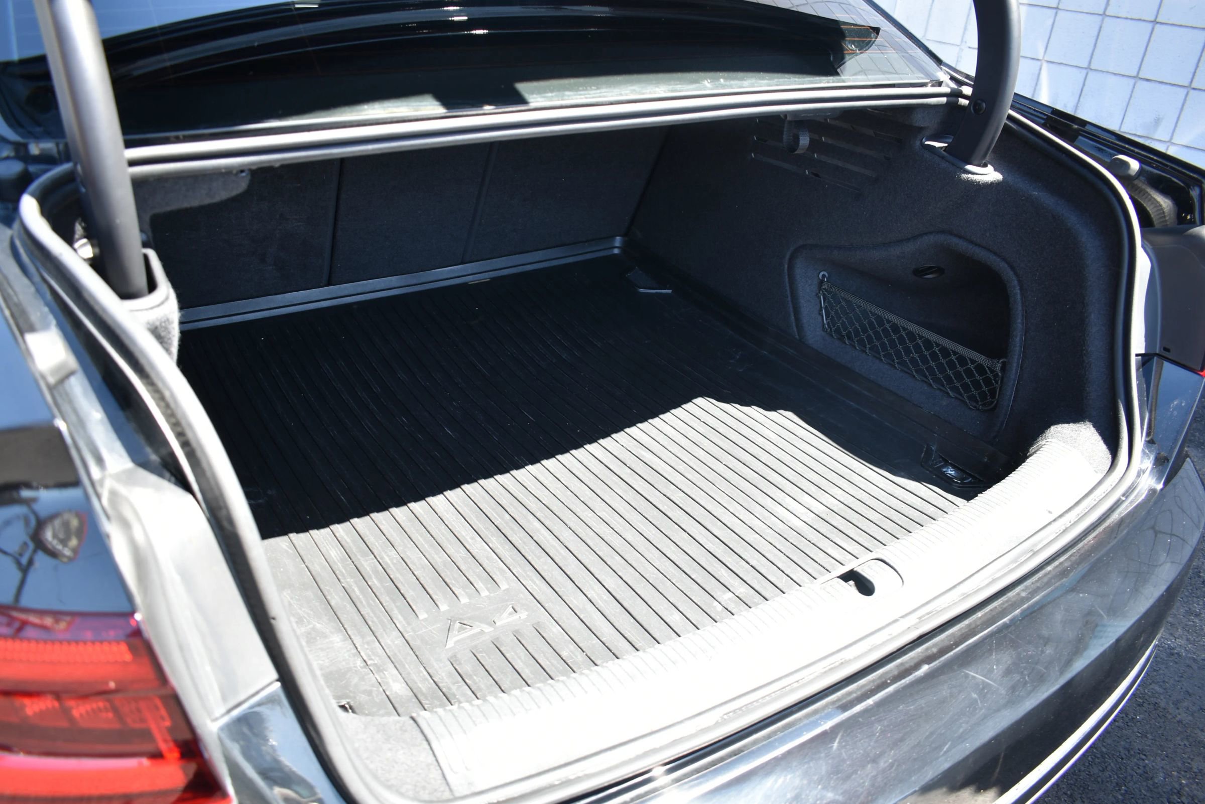 Used 2018 Audi A4 2.0T Ultra Premium w/ Convenience Package image 11