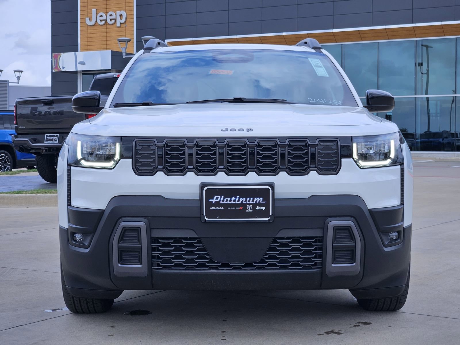 New 2026 Jeep Cherokee Laredo image 6