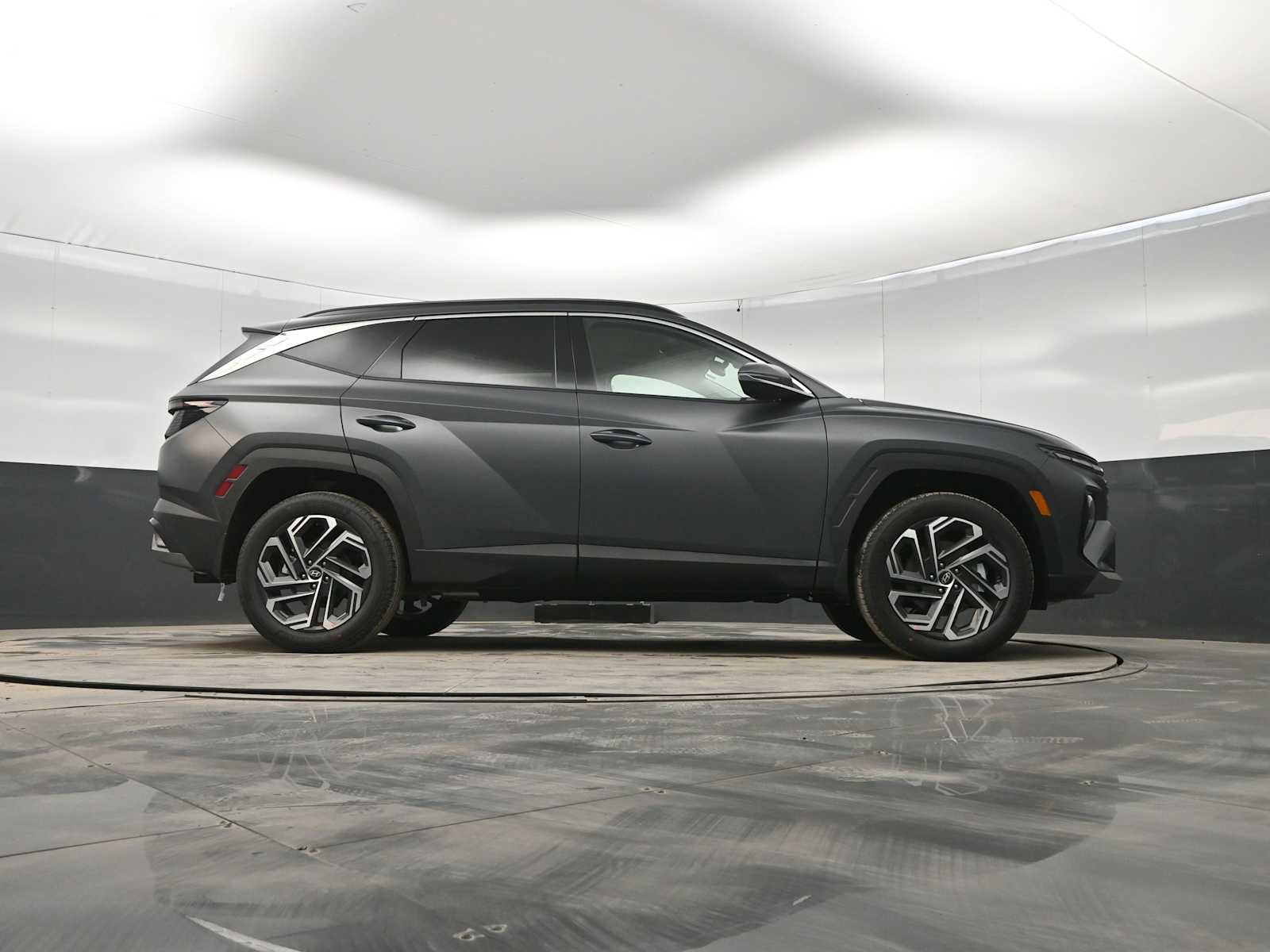 New 2026 Hyundai Tucson Limited w/ Tow & Go Package image 38