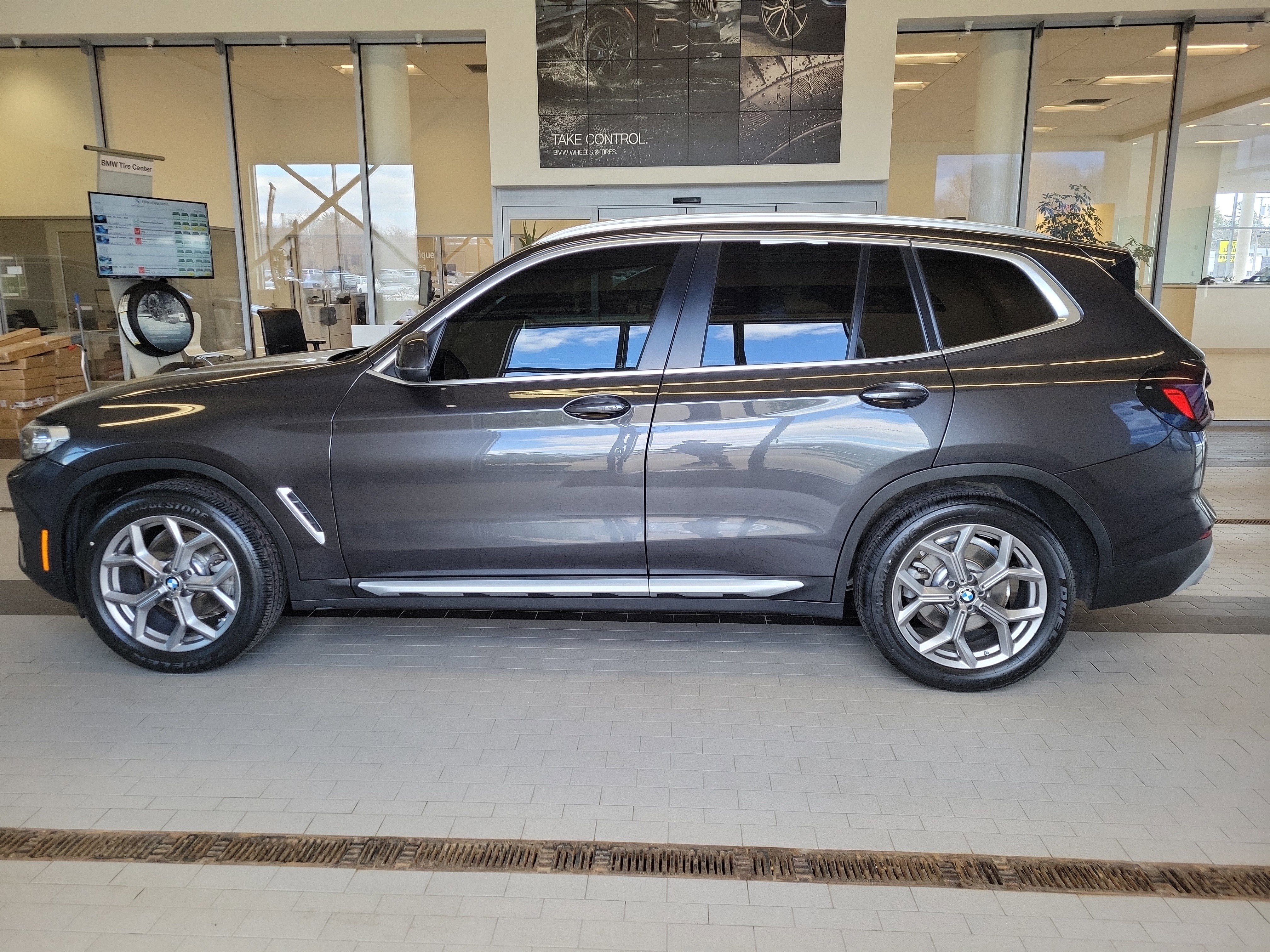 Used 2022 BMW X3 xDrive30i w/ Premium Package image 8