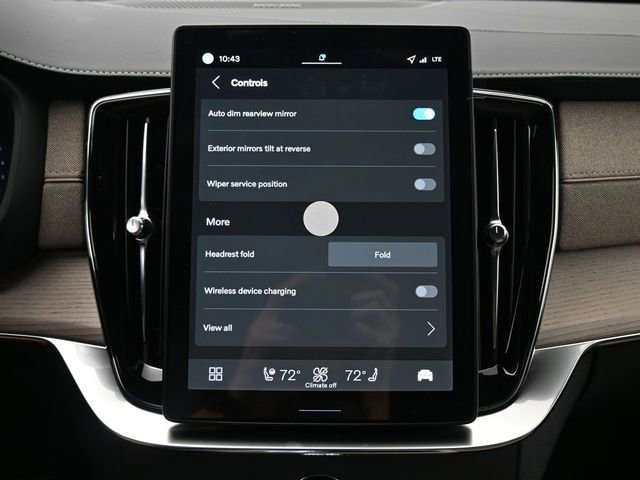 New 2026 Volvo XC90 B6 Plus w/ Protection Package Premier image 19