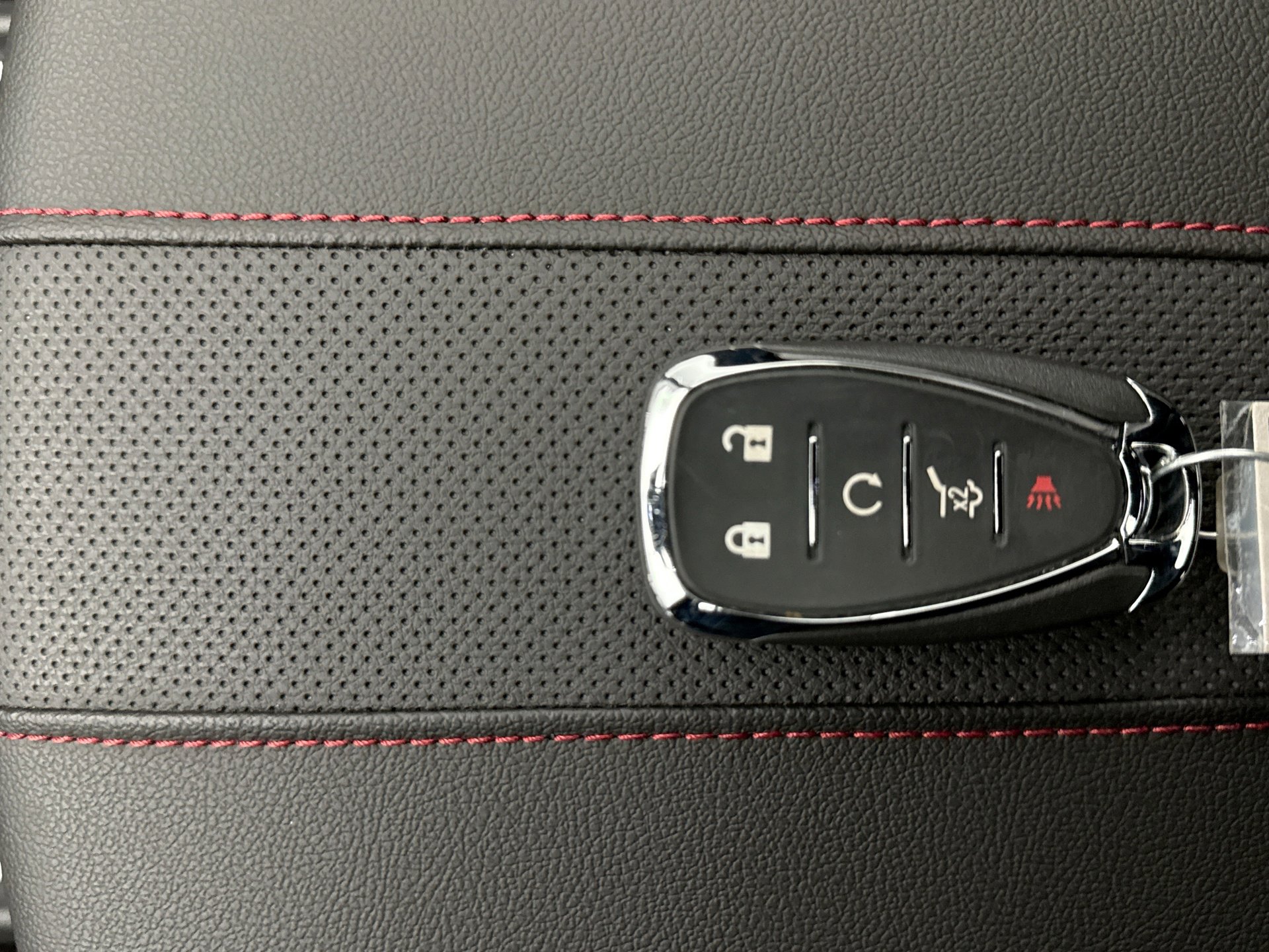 Used 2023 Chevrolet Traverse RS image 24