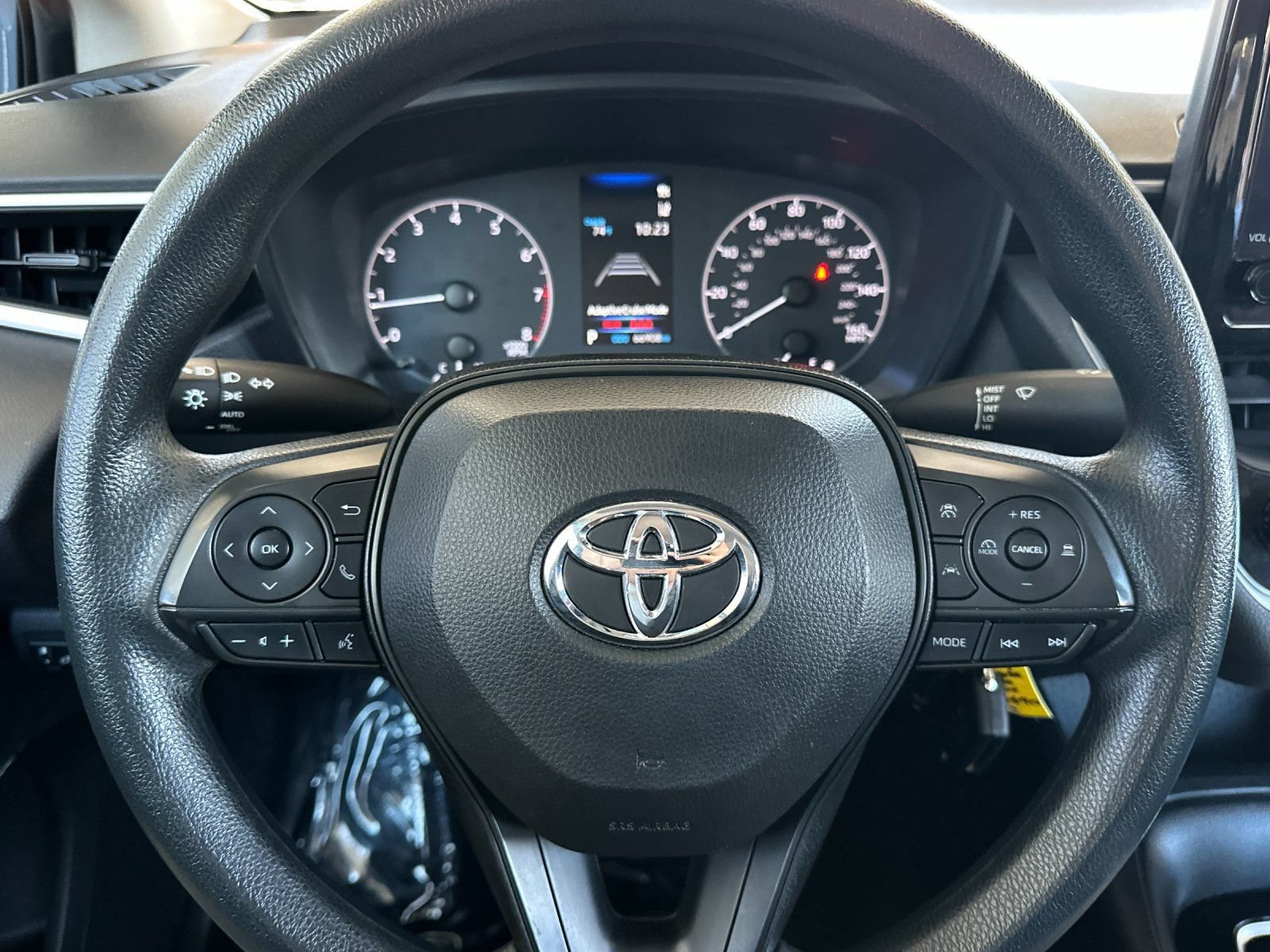 Used 2024 Toyota Corolla LE FWD image 19