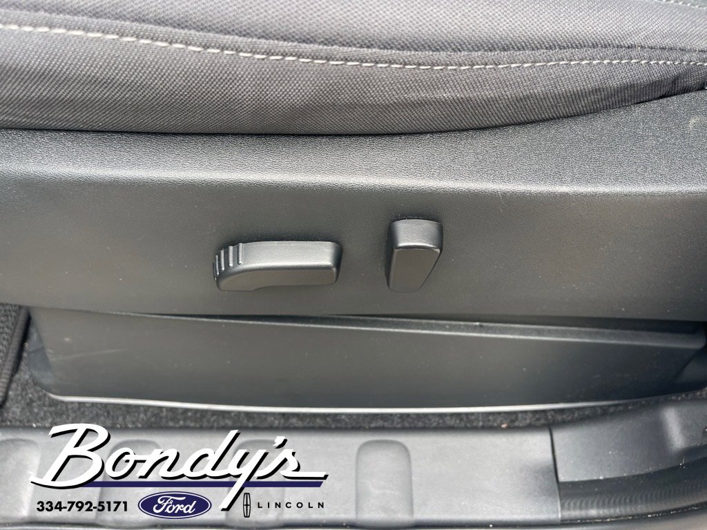 Used 2023 Nissan Frontier SV w/ Tow Package image 12