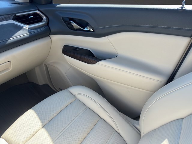 Used 2022 GMC Acadia Denali w/ Denali Ultimate Package image 25