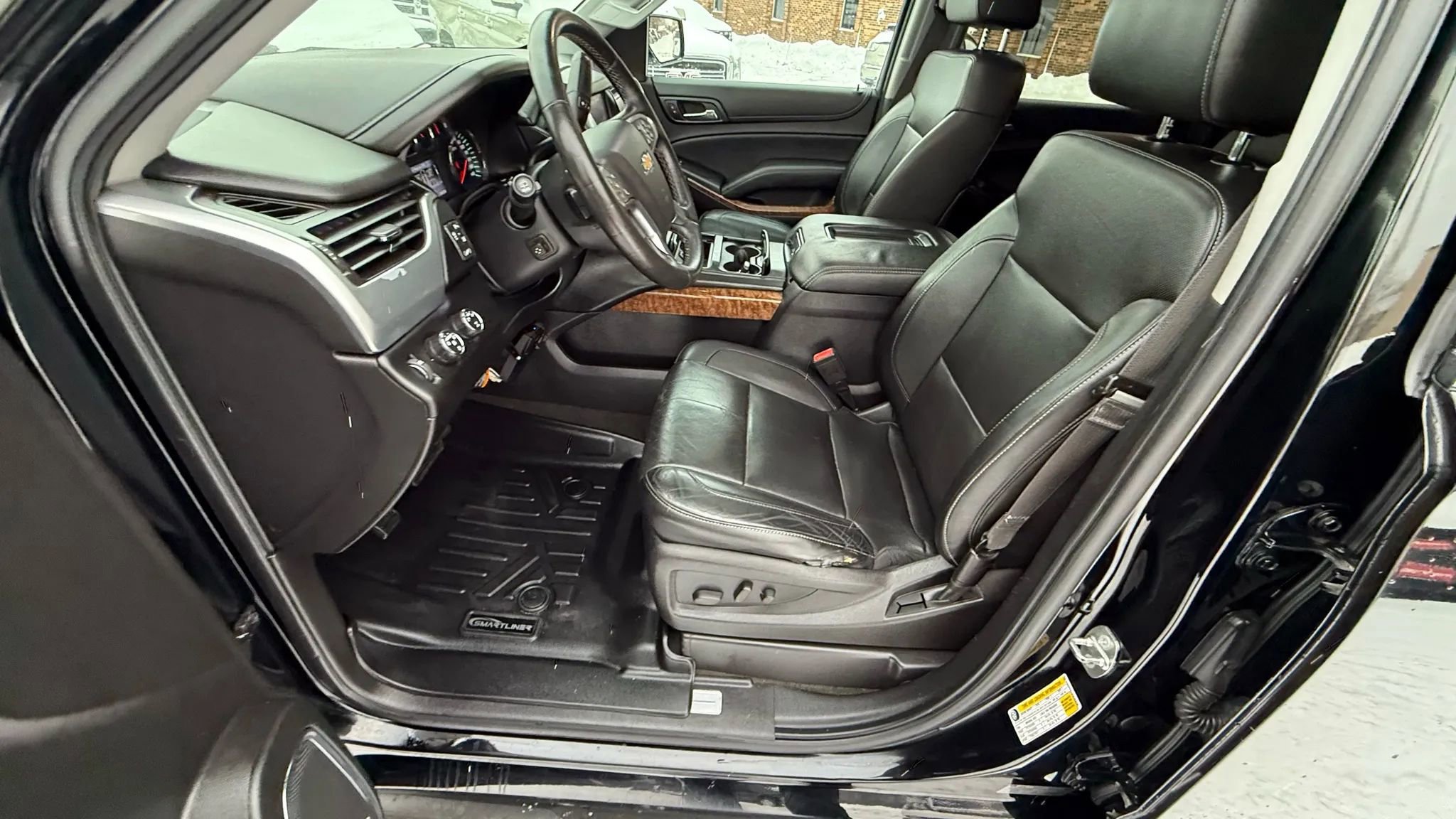 Used 2015 Chevrolet Suburban LTZ image 15