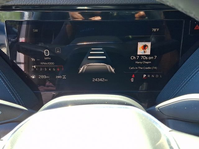 Used 2025 GMC Yukon XL Denali image 16