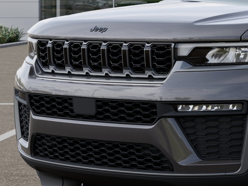 New 2026 Jeep Grand Cherokee Limited AWD/4WD image 11