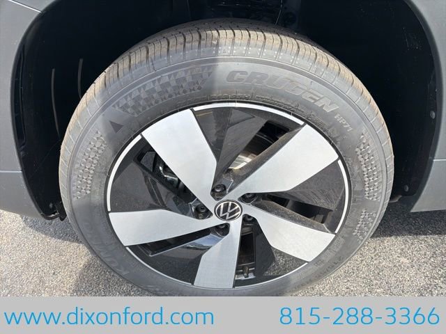 New 2026 Volkswagen Taos S image 26