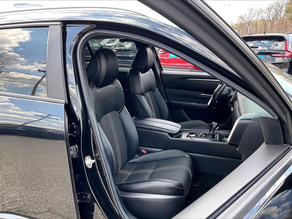 Used 2024 MAZDA CX-50 AWD 2.5 S w/ Preferred Package image 11