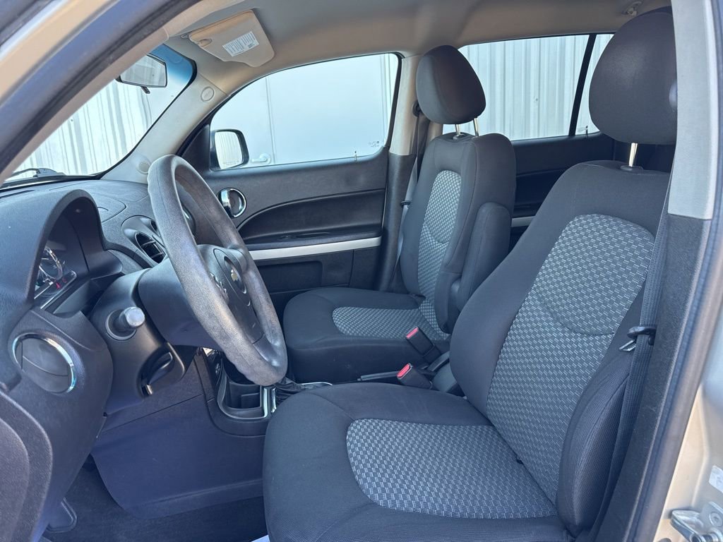 Used 2009 Chevrolet HHR LS image 11