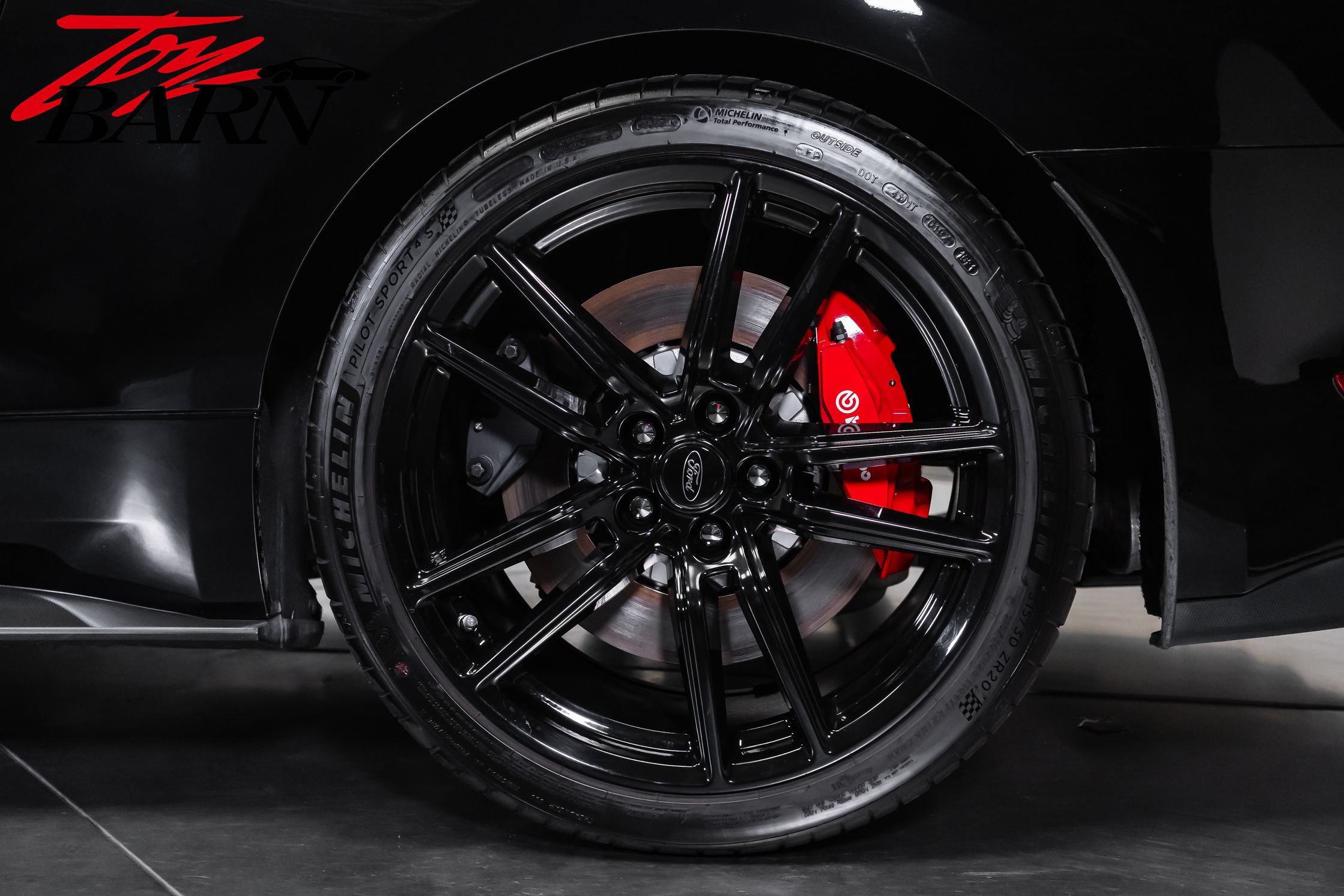 Used 2021 Ford Mustang Shelby GT500 w/ Technology Package RWD image 17