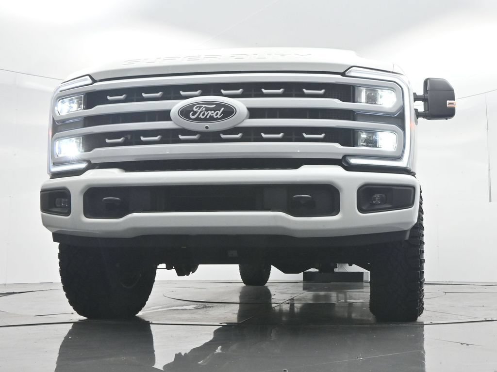 Used 2025 Ford F250 Lariat w/ Tremor Off-Road Package AWD/4WD image 45