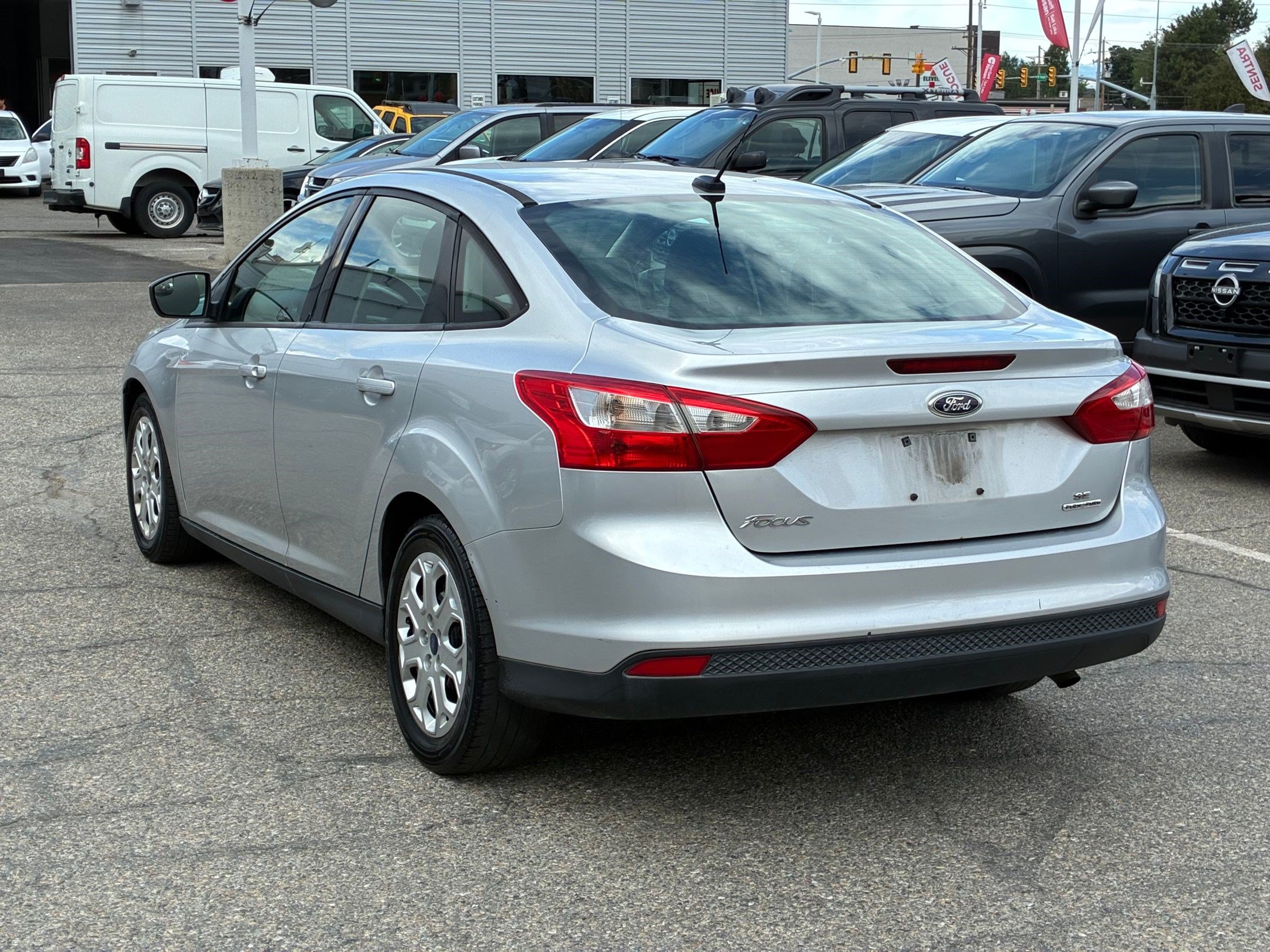 Used 2012 Ford Focus SE FWD image 9