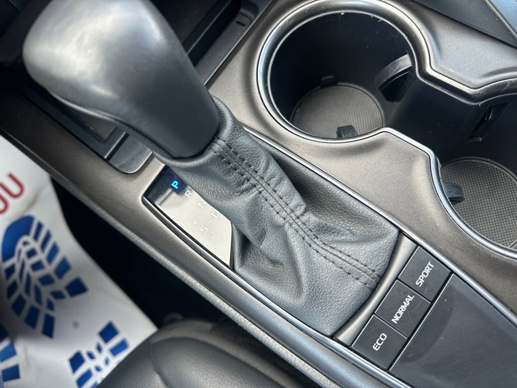 Used 2024 Toyota Camry SE image 22