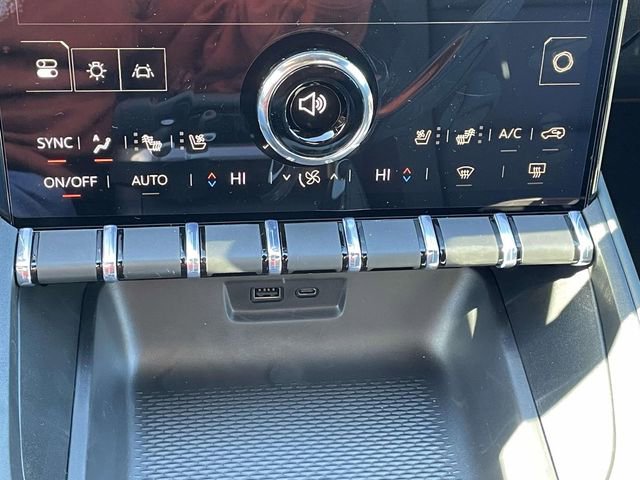 New 2026 GMC Terrain AT4 w/ Convenience Package III image 24