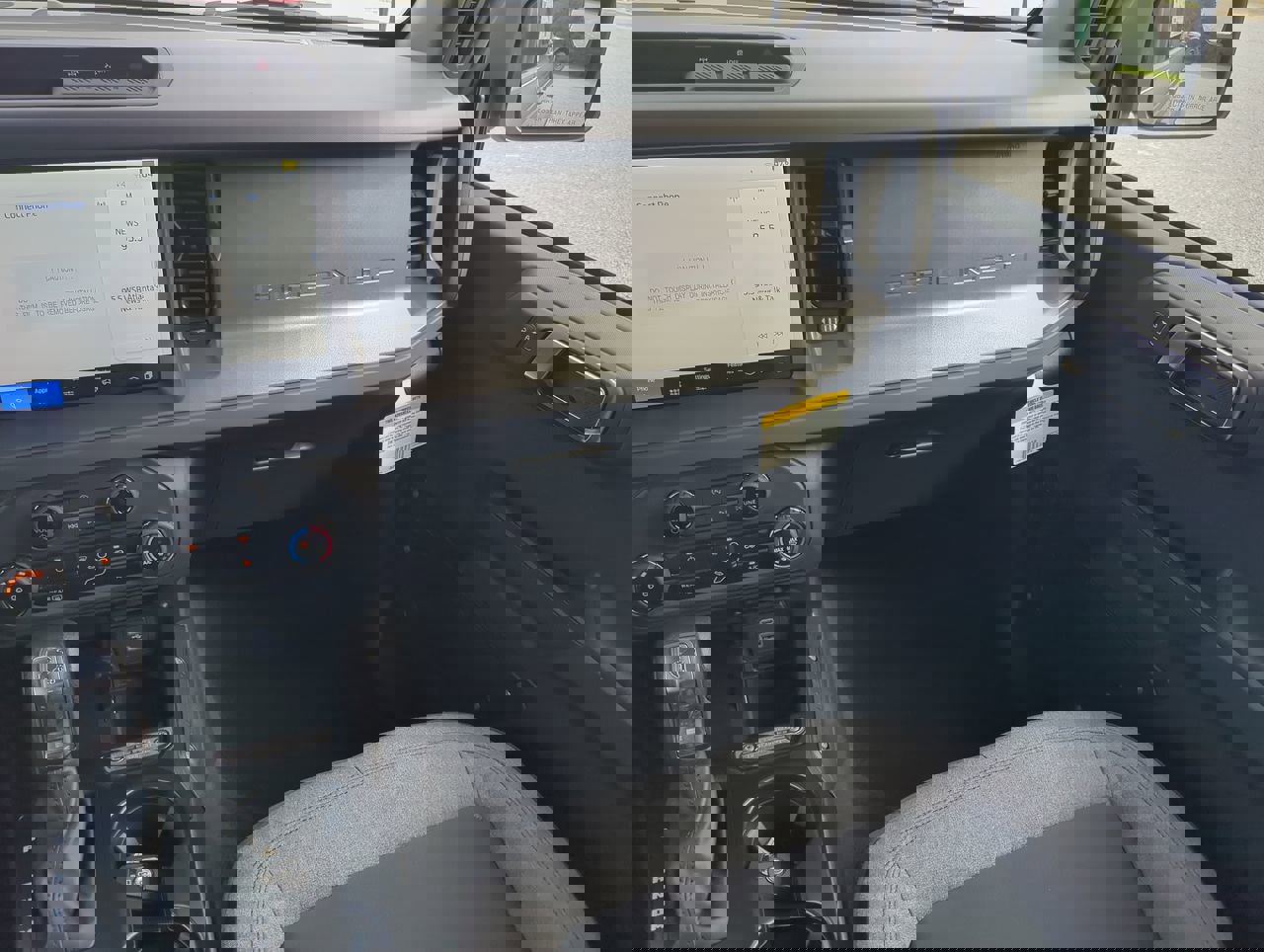 New 2025 Ford Bronco 4-Door image 15