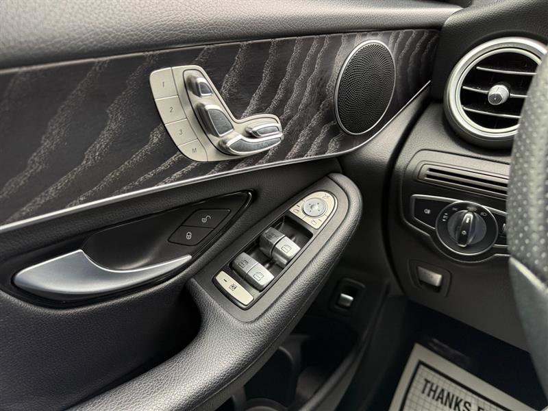 Used 2018 Mercedes-Benz GLC 300 image 26