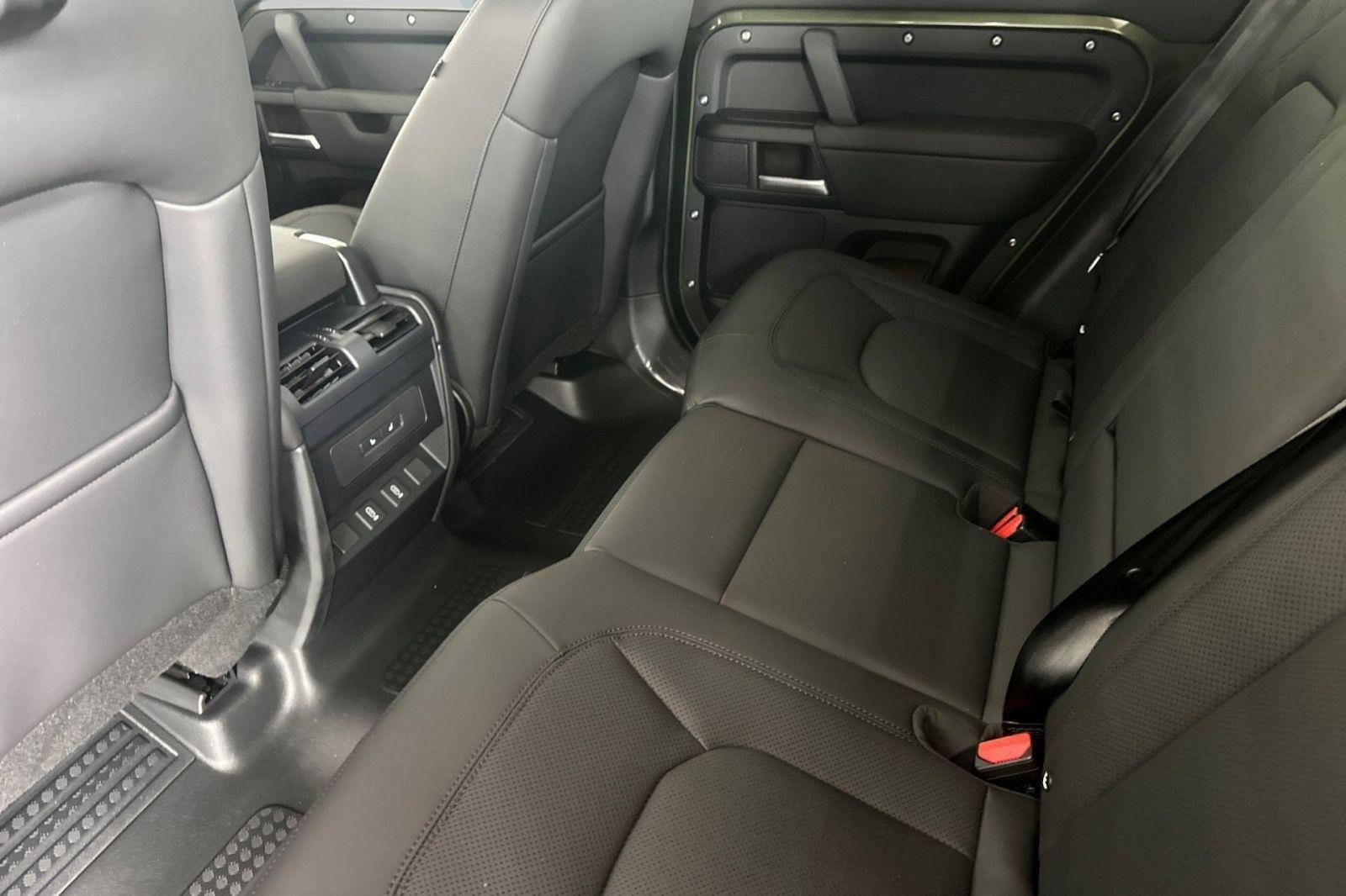 New 2026 Land Rover Defender 110 S AWD/4WD image 25