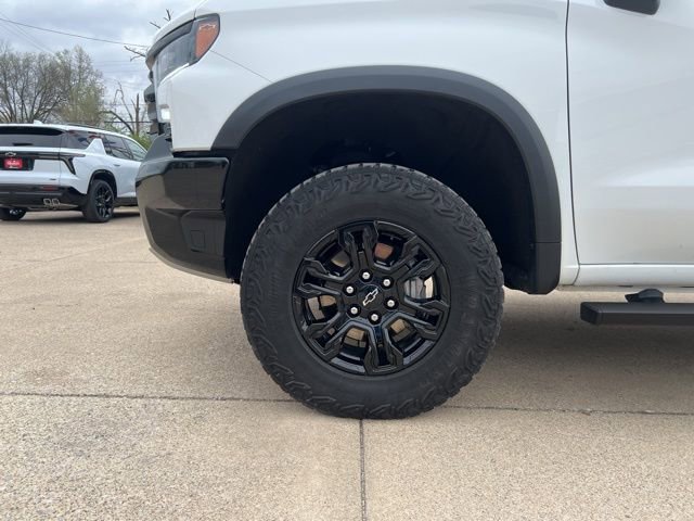 Used 2022 Chevrolet Silverado 1500 ZR2 w/ Technology Package image 10