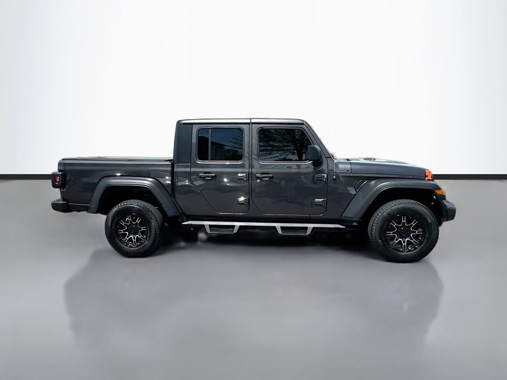 Used 2022 Jeep Gladiator Sport image 8