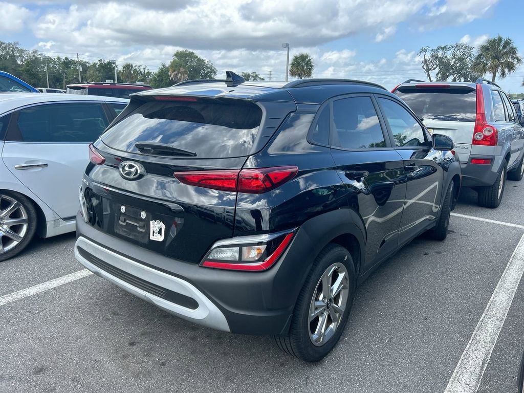 Used 2023 Hyundai Kona SEL w/ Cargo Package FWD image 2