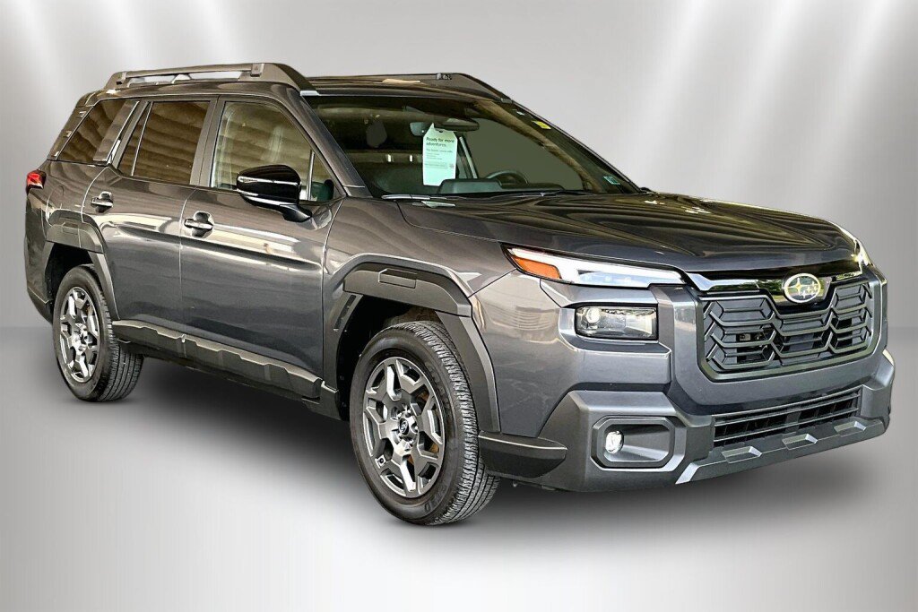 Certified 2026 Subaru Outback Premium AWD/4WD image 1