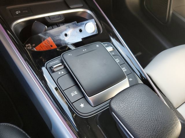 Used 2023 Mercedes-Benz GLB 250 image 30