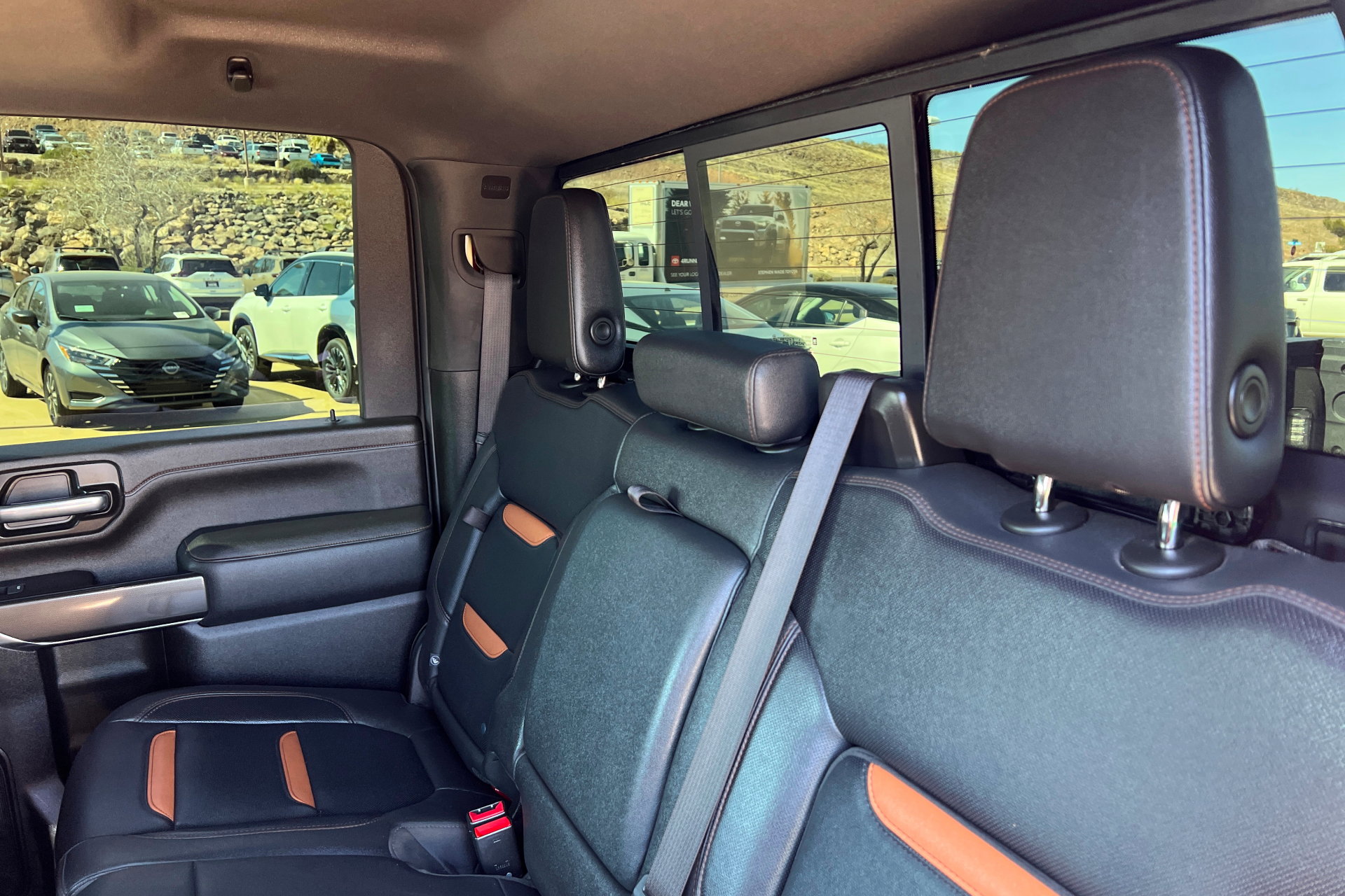 Used 2023 GMC Sierra 2500 AT4 w/ AT4 Preferred Package image 21