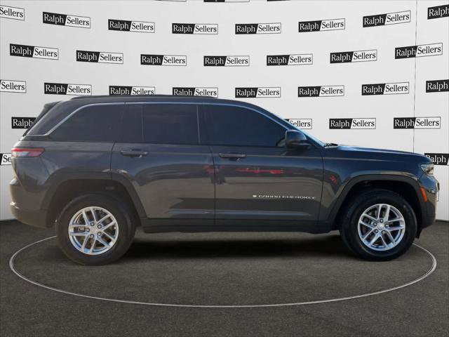 Certified 2025 Jeep Grand Cherokee Laredo X image 7