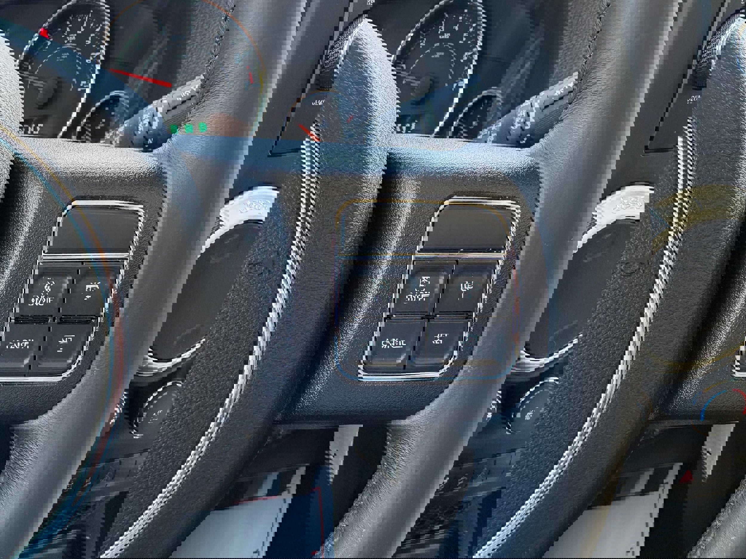 Certified 2017 Jeep Wrangler Unlimited Sahara w/ Connectivity Group image 19