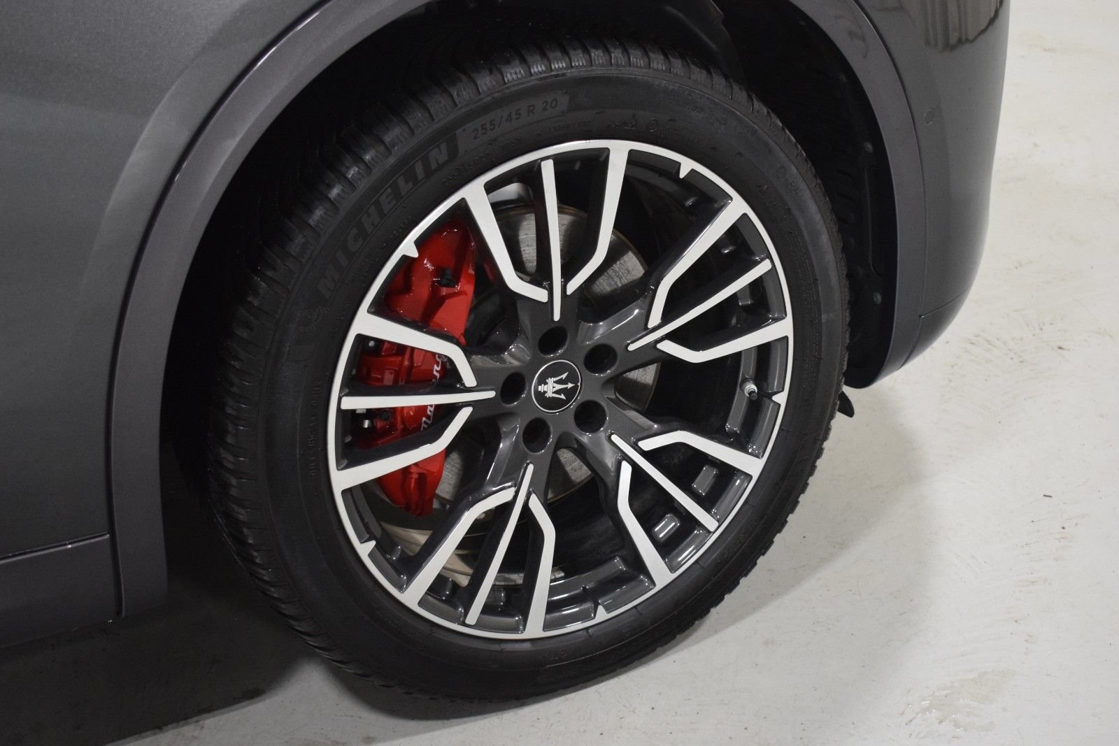 Certified 2024 Maserati Grecale Modena AWD/4WD image 18
