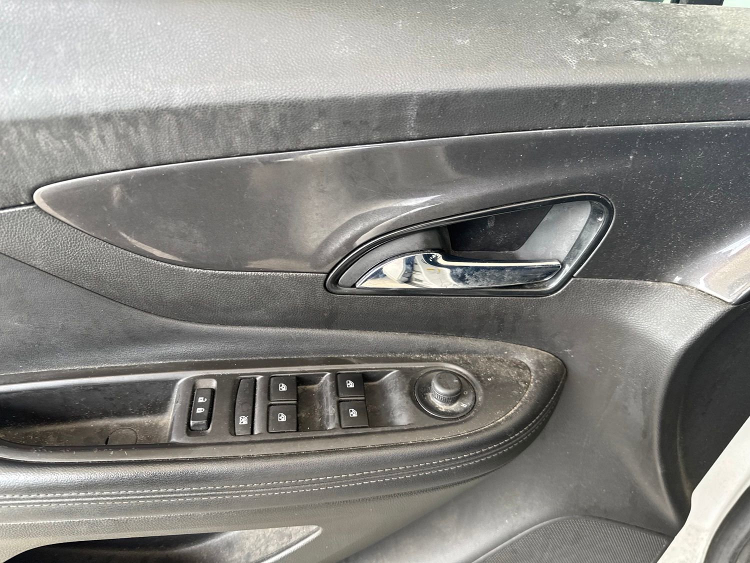 Used 2019 Buick Encore Preferred FWD image 5