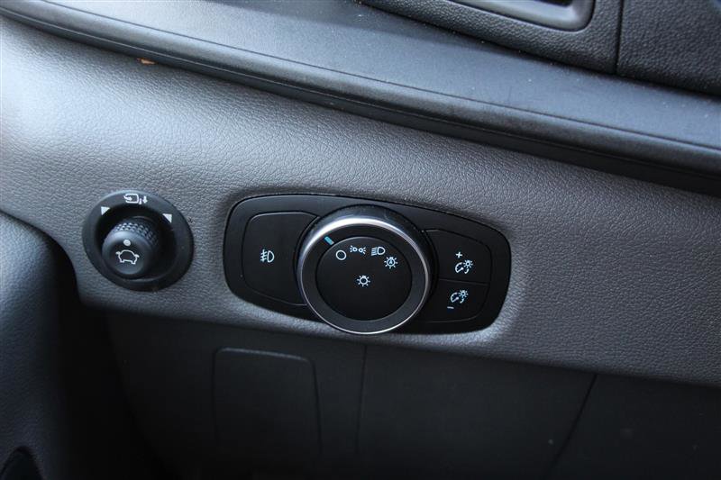 Used 2023 Ford Transit 350 XLT image 39