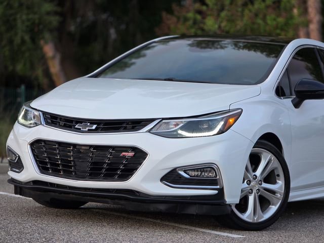 Used 2018 Chevrolet Cruze Premier image 30