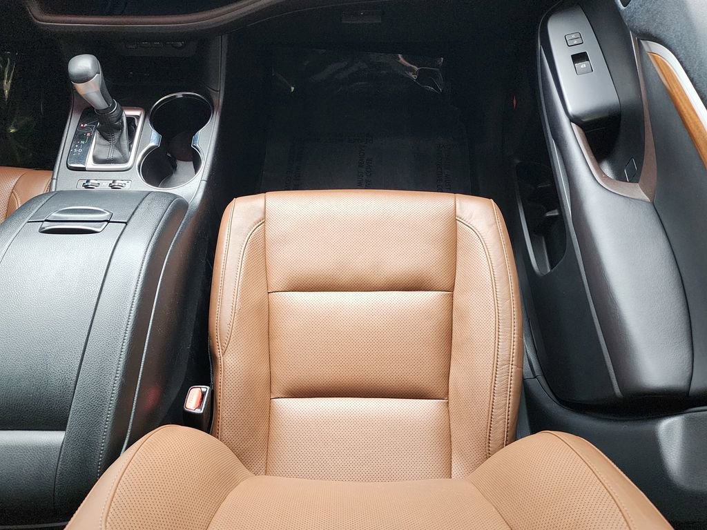Used 2019 Toyota Highlander Limited FWD image 13