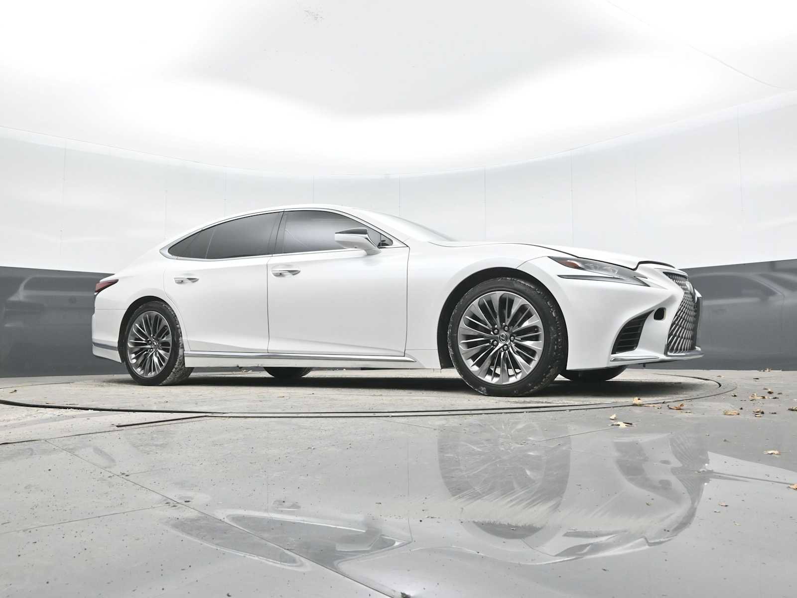 Used 2019 Lexus LS 500 w/ Interior Upgrade Package image 44