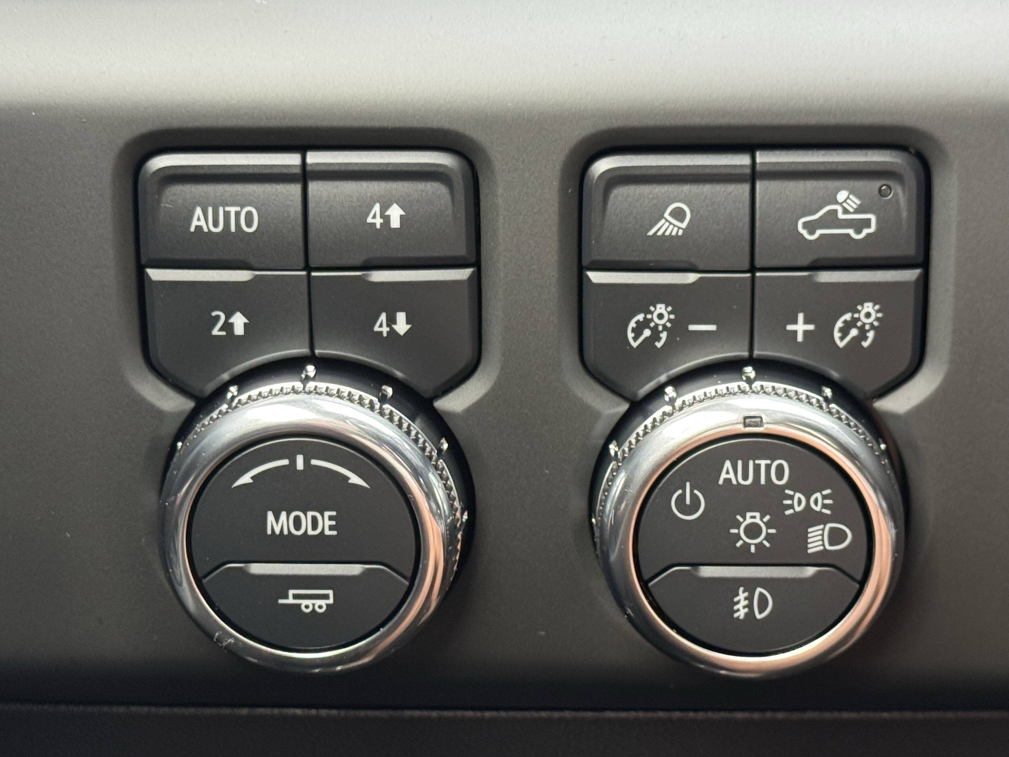 Used 2025 GMC Sierra 1500 AT4 w/ AT4 Premium Package image 21