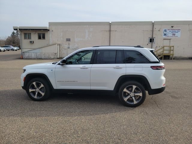 Used 2024 Jeep Grand Cherokee Limited 4xe w/ Luxury Tech Group II image 24