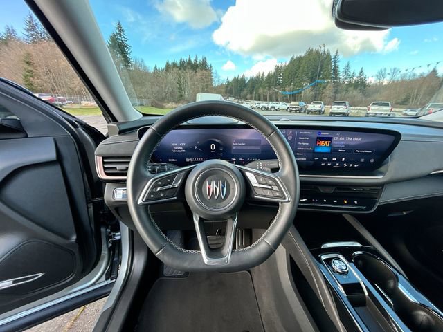 Used 2025 Buick Envision Sport Touring image 10