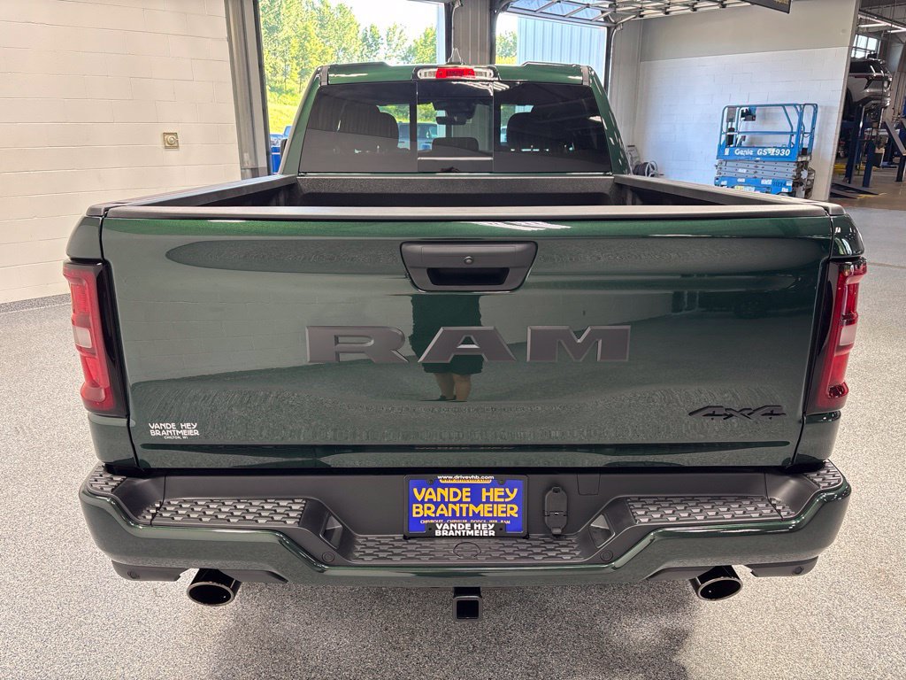 New 2026 RAM 1500 Express AWD/4WD image 6