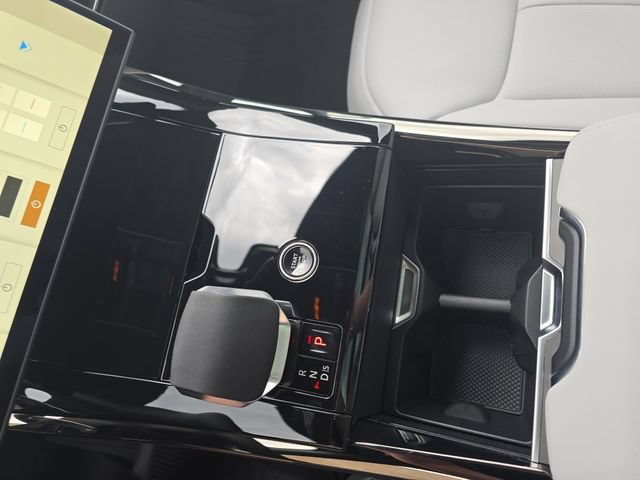 New 2026 Land Rover Range Rover Sport SE AWD/4WD image 18