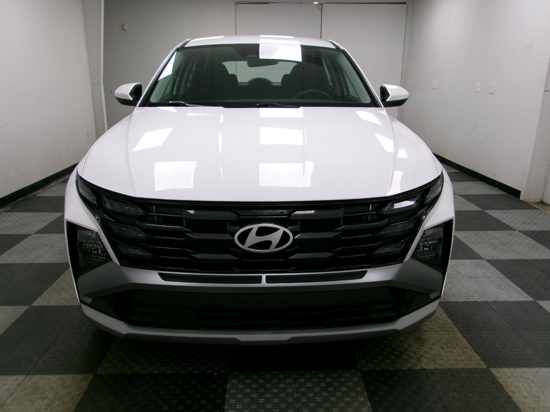 Used 2025 Hyundai Tucson SE AWD/4WD image 15
