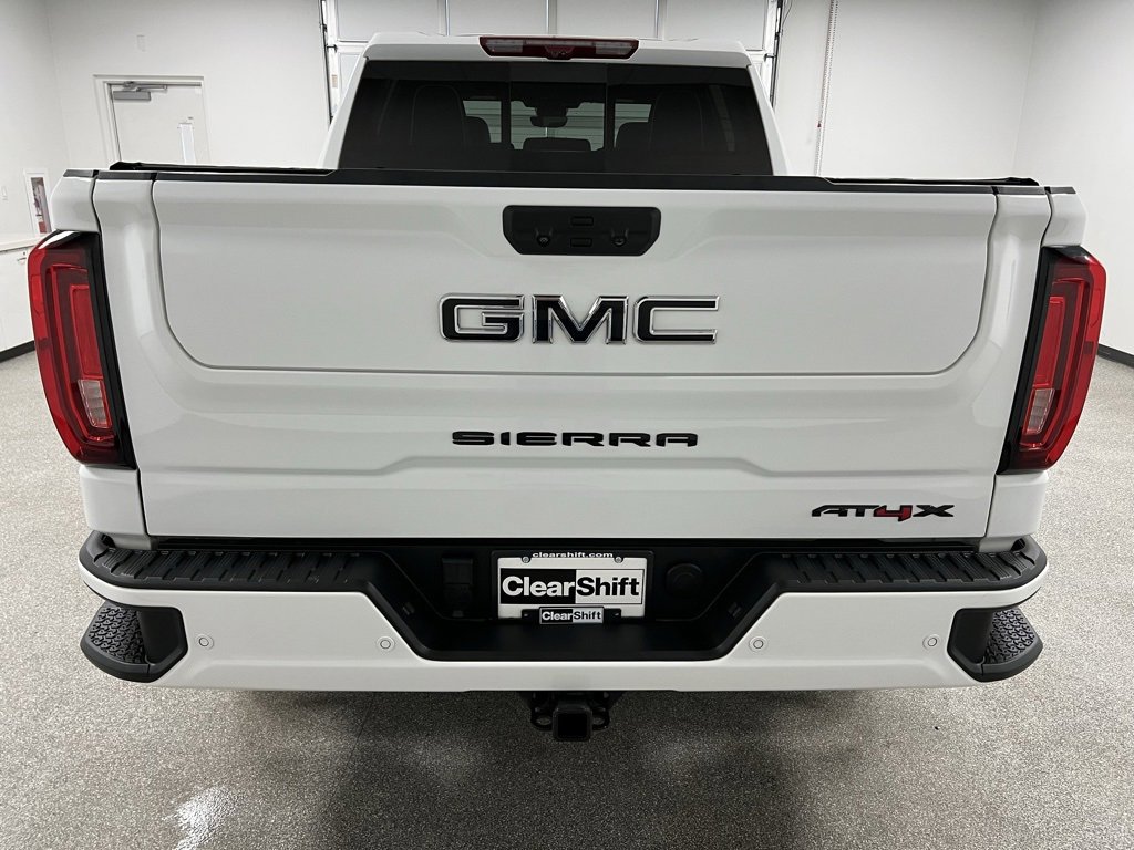 Used 2022 GMC Sierra 1500 AT4X image 11
